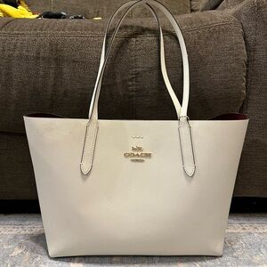 Coach Tote